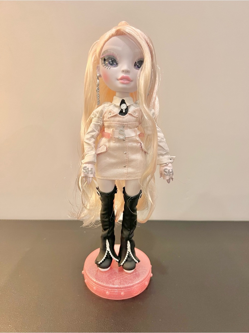 Shadow High Series 2 doll with accessories